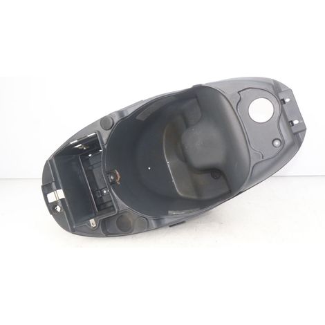 [PRODUIT D'OCCASION] COFFRE SELLE PIAGGIO LIBERTY 4T 50 2004 - 2008 (1/5)