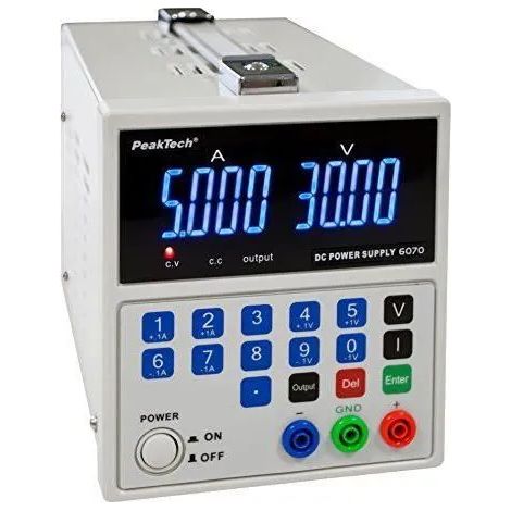 Fuente de laboratorio PeakTech 6070 0-30 V 0-5 A digital (1/3)