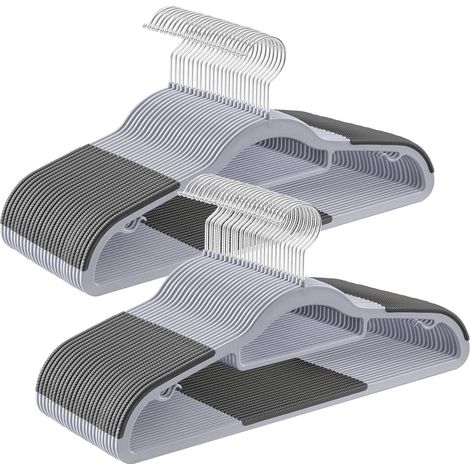 Lot de 50 cintres en plastique (gris), antidérapants, peu encombrants et épais.