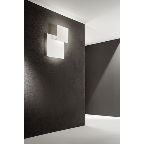 Applique murale LED orientable blanc mat 48W, design moderne en métal et aluminium avec diffuseur en acrylique satiné par la marque Perenz.
