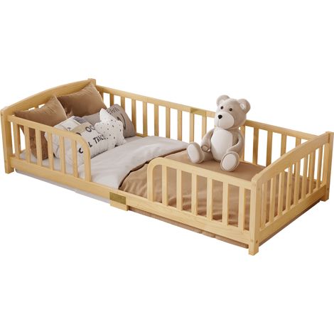 Lit au sol 90 x 200 cm avec barrière de sécurité et ouverture centrale, chambre enfant, pin et bois, coloris bois naturel  CHICFURN (1/5)