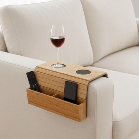 Vassoio in legno per bracciolo del divano, vassoio portatile con portabicchieri, tavoletta antiscivolo per bracciolo del divano per organizzare snack e bevande. (1/5)