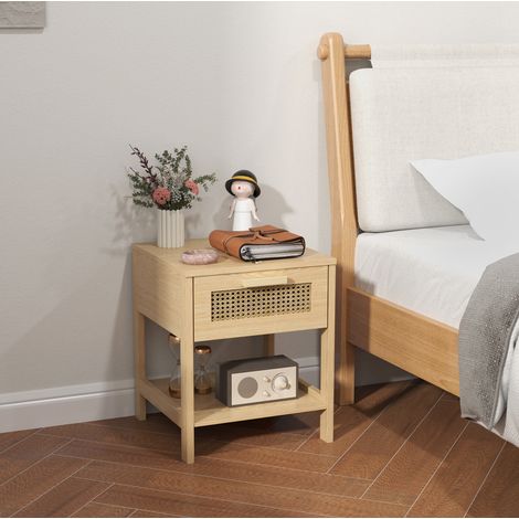 Comodino 40x40x48.4 cm naturale in legno con cassetto, ripiano aperto e frontale effetto rattan (1/5)