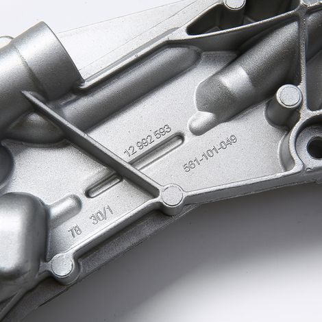 Part number 93186324 is suitable for the oil cooler of the Chevrolet Cruze 1.6 and the Chevrolet Opel Astra. (1/4)