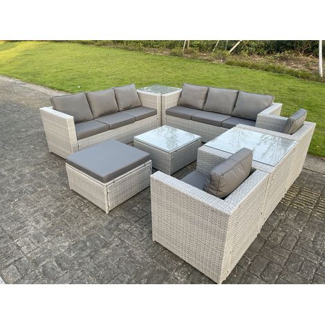 Fimous 9-Sitzer Rattan Gartenmöbel Set mit 3-Sitzer Sofa 2 Sessel 2 Beistelltisch Quadrat Couchtisch Großer Fußhocker Helles Grau (1/5)