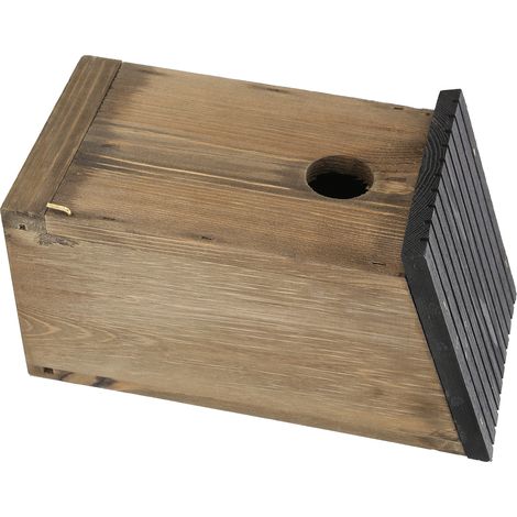 Nistkästen und Vogelhäuser aus Holz – Zubehör für Gartendekorationen (1/5)
