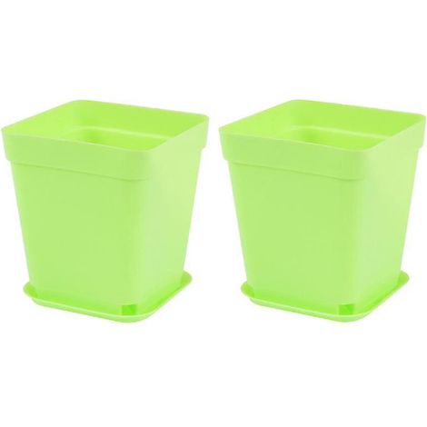 Pot en plastique pour plantation (1/3)