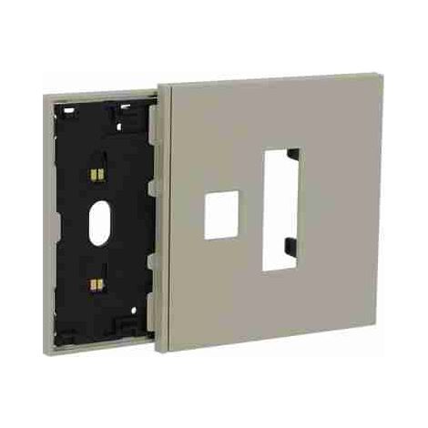 Marco electrificado BTIKM8103M13C con tapa de enchufe italiana + USB