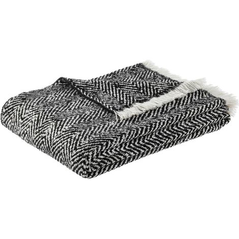 Mömax Kuscheldecke Chevron Schwarz/Weiß ca. 130x170cm (1/2)