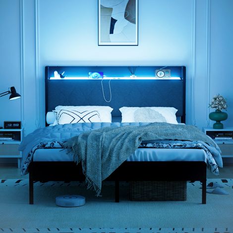 Cadre de lit double 140x190 cm avec tête de lit rembourrée, rangement intégré et station de charge (2 prises AC, 2 ports USB), literie matelassée noire et grise pour chambre à coucher. (1/5)