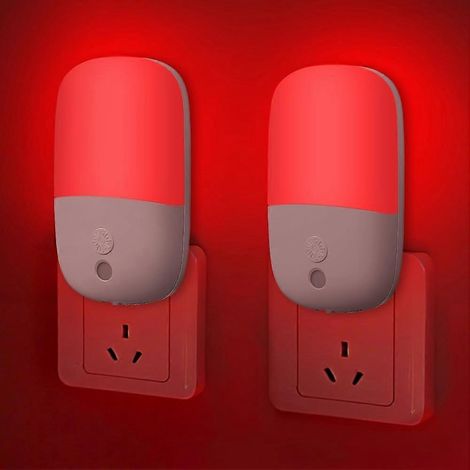 Deux veilleuses à lumière rouge de 670 nm pour favoriser le sommeil, avec capteur crépusculaire, veilleuse LED, prise standard européenne. (1/4)