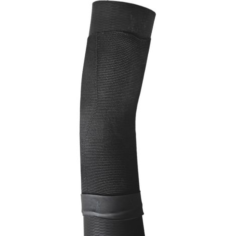 AB39-6K683-CE ist für Ladeluftkühlerrohre des Ford Ranger 2.2 geeignet. (1/4)