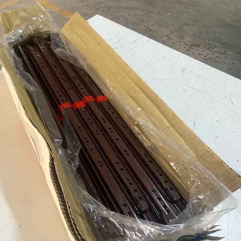 Guía metálica para cajón de 60 cm color marrón (1/3)