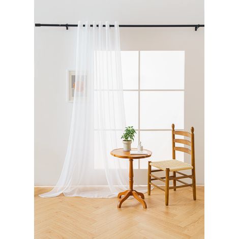 Cortina blanca de 200x250 cm con ojales. (1/5)