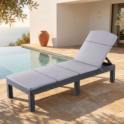 Transat de jardin en résine tressée avec 1 coussin gris, dossier 4 positions inclinable, pliable pour terrasse piscine (1/5)
