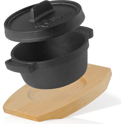 BBQ-Toro Mini Dutch Oven 250 ml Gusseisen Serviertopf mit Holzunterlage (1/5)