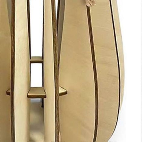 Ce vase en bois en forme de cœur est un élément de décoration florale qui peut servir à composer un bouquet. Il est idéal pour mettre en valeur les roses et autres fleurs, et ravira les passionnées de (1/5)