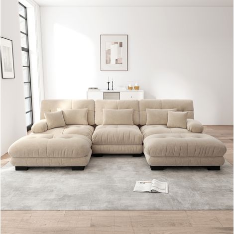 Canapé modulable en tissu café clair avec ottomans mobiles, assise profonde, accoudoirs rembourrés et coussins décoratifs – de FLORAGRACE pour salon (1/5)