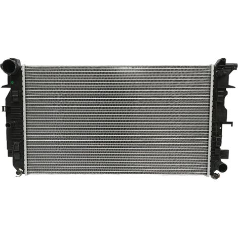 Radiatore raffreddamento acqua motore – Mercedes-Benz Sprinter, VW Crafter Dimensioni: 680 × 408 × 28 mm Codici OEM compatibili: A9065000002, A9065000102, A9065000202, 2E0121253, 2E0121253A, 2E0121253 (1/5)