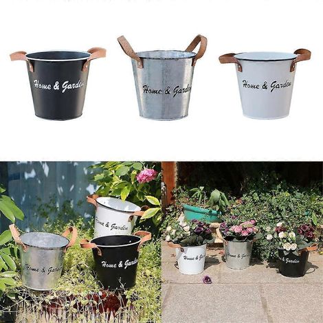 Petit seau en fer pour décoration florale, idéal pour les petits bouquets. (1/4)