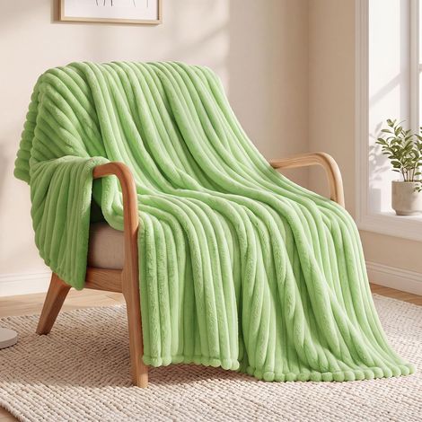 WOLTU Couverture en Flanelle Côtelée, 220x240 cm, Plaid Polaire, 350 g/m², Vert (1/5)