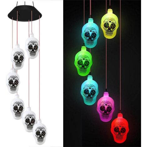 Buntes LED-Solar-Windspiel für Halloween-Gartenparty-Dekoration (1/5)