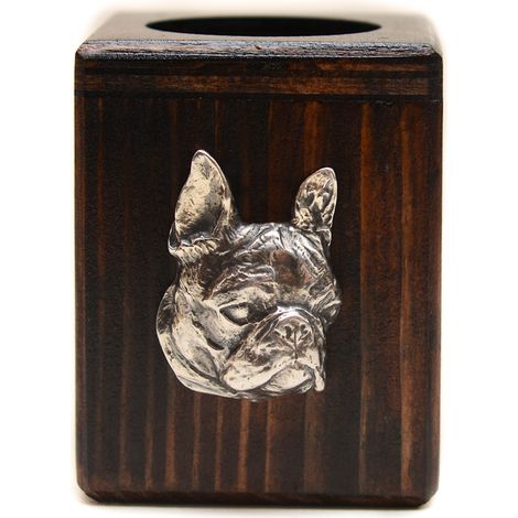 Bougeoir en bois représentant un Boston Terrier ou un Boston Bull Terrier, un souvenir unique après la perte d'un chien, fabriqué artisanalement par Art-Dog. (1/5)
