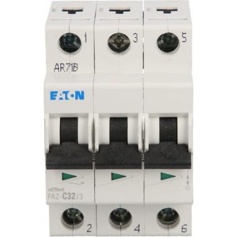 Interruptor automático trifásico C 32A 15kA CA FAZ C32/3 278876