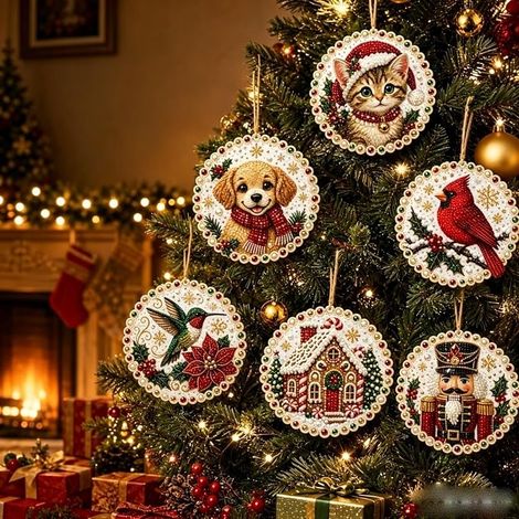 Set mit 6 farbenfrohen Weihnachtsdekorationen aus Holz
