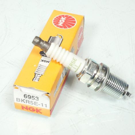 Bougie d'allumage NGK pour moto BKR5E-11 Neuf (1/3)