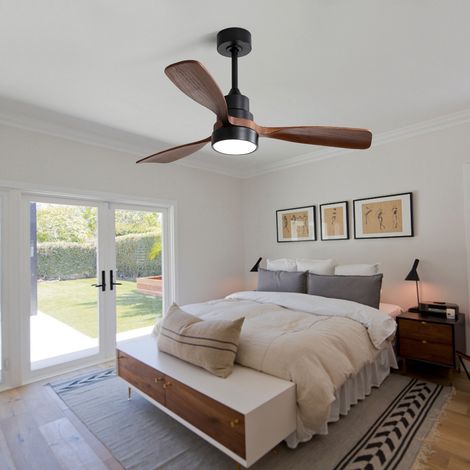 Deckenventilator mit LED-Leuchte, 122 cm, leiser Deckenventilator für Wohnzimmer und Schlafzimmer, 3 Massivholzflügel und Fernbedienung, Schwarz (1/5)