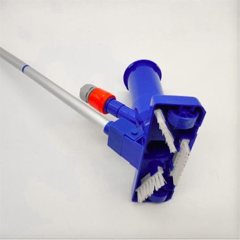 Aspirateur avec brosse pour le nettoyage de piscine --- (1/5)