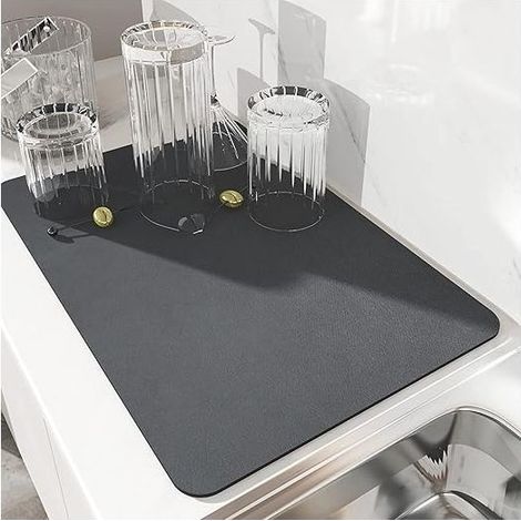 Tapis de séchage pour évier 40 x 30cm – Absorption rapide en terre de diatomées – Séchage hygiénique et lavable en machine – Couleur gris (1/5)