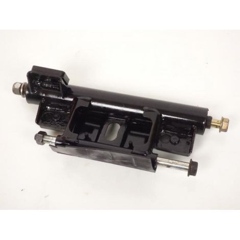 [PRODUIT D'OCCASION] Support moteur origine pour Scooter Suzuki 125 Burgman 2002 à