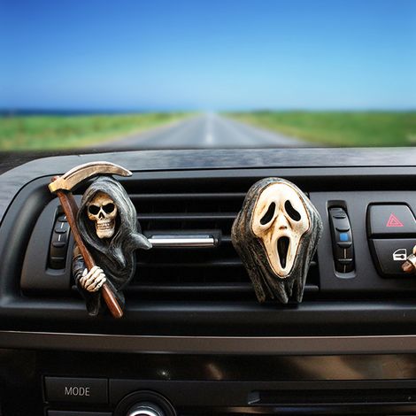 Set mit 3 Auto-Lufterfrischern zum Anklemmen an die Lüftungsschlitze: Halloween-Geist-Skelett, Accessoires zur Innenraumdekoration. (1/5)