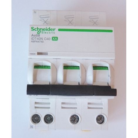 Disjoncteur modulaire - 3P + N - 40 A - Courbe C - 6000 A / 10 kA - Connexion auto / vis - Acti9 iDT40N XA (1/2)
