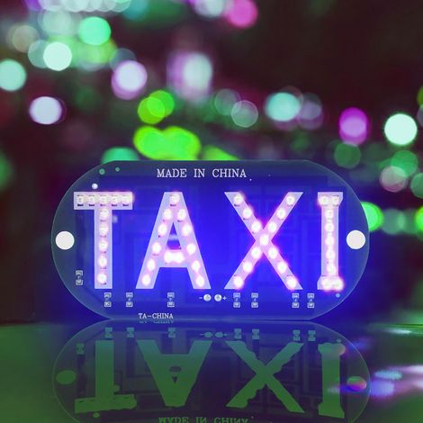 Lampe LED signal taxi 12V bleue pour vitre cabine, boîtier noir ABS métal 14x7cm, câble 120cm, kit 1 lampe + 2 ventouses (1/5)