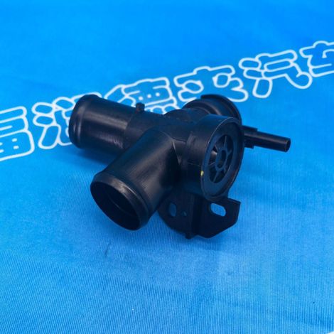 Suitable for Nissan 2008-2012 Teana J32 water hose tee, original car version, plastic 21517-JN20A. (1/4)