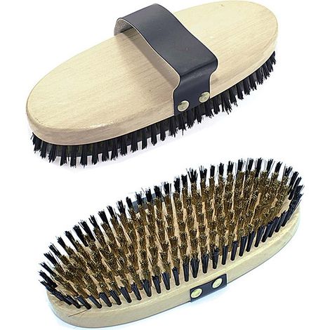 Brosse souple avec poils en cuivre et dos en bois