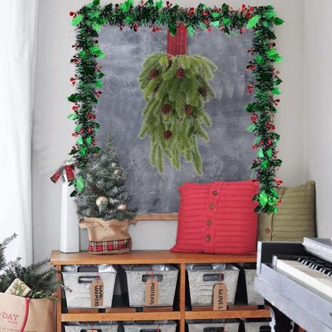 Lot de 3 guirlandes de Nol, 2 m, Guirlande métallique Décoration de feuilles de baies vert foncé et rouges, décoration Suspendue (1/5)