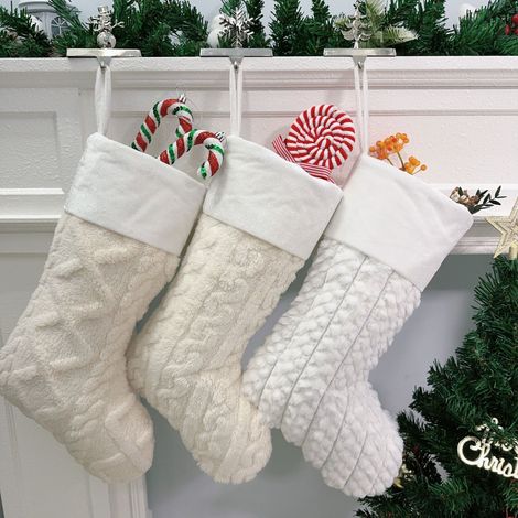 Chaussette De Noël - Fourrure Synthétique Blanche - 50 cm - Pour Décoration De Cheminée Ou Arbre De Noël - Lot De 3 (1/5)