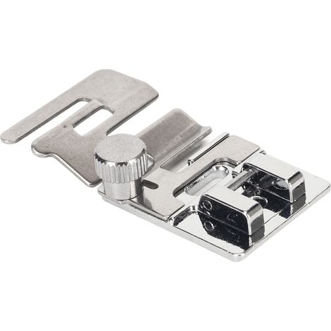 Pied-de-biche à dégagement rapide pour tissus assemblés avec bordure élastique et dentelle. (1/5)