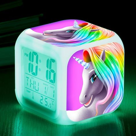 Réveil LED Licorne Lumineux pour Enfants, Horloge Cartoon Fille Garçon, Cadran Coloré, Réveil-Bouton Jouet, Idée Cadeau Enfant