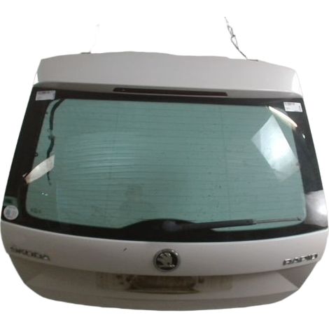 [PRODUIT D'OCCASION] Hayon SKODA Rapid ♻️ Ref Oe. 5jj827025k - Garantie à vie (1/3)