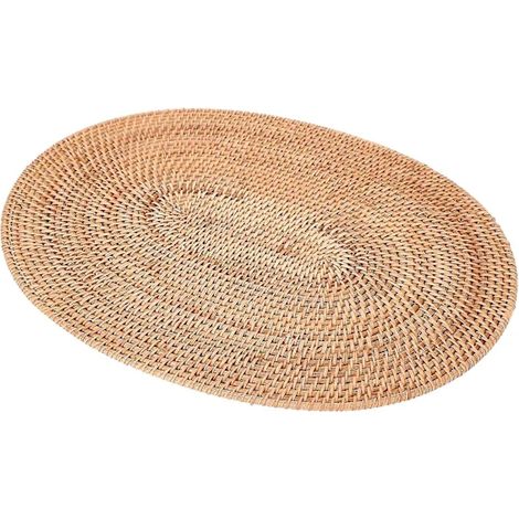 Sets de table ovales et ronds en rotin tressé, antidérapants et résistants à la chaleur, multifonctionnels et naturels. (1/5)
