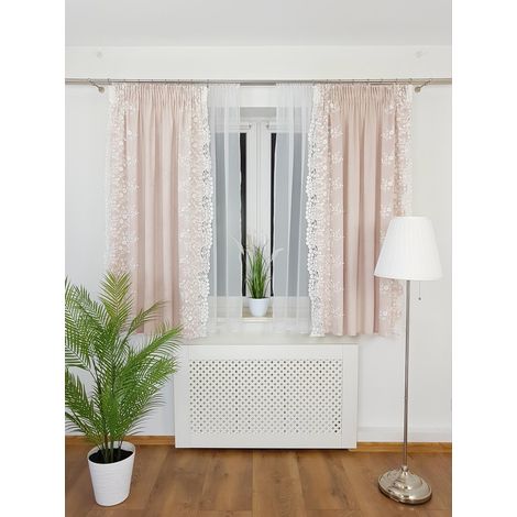 Rideau en velours rose pâle à broderies florales blanches, 135 x 160 cm, sur ruban (1/5)