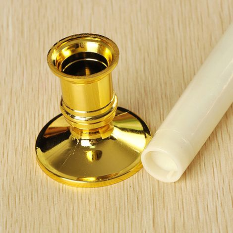 Lot de 6 bougeoirs géométriques dorés, parfaits pour une demande en mariage ou un anniversaire. (1/5)