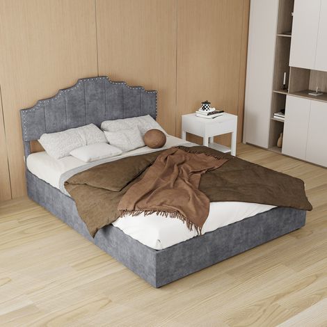Bett modern gepolstert 140x200 cm grau, geometrisches Kopfteil mit Ziernägeln, Stoff- und Metallgestell, Matratze inkl. (1/5)