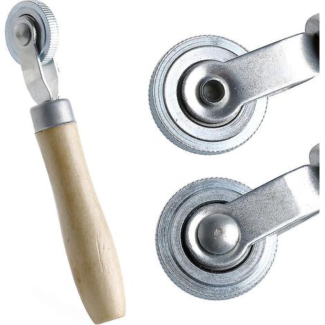 Outil de réparation de pneus neufs pour voitures et camions : rouleau à coudre, manche en bois. (1/4)