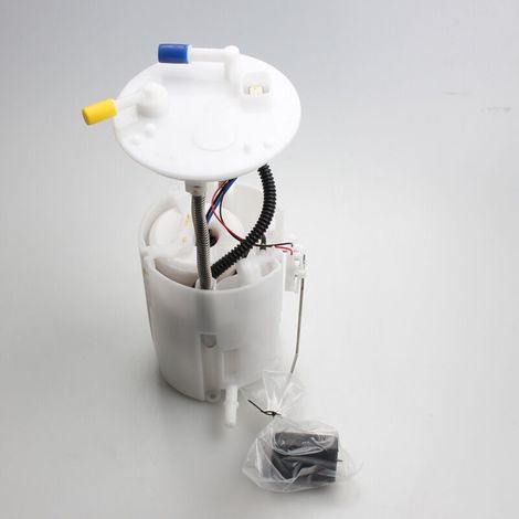 Die Modelle 15100-65842, 15100-65J01 und 15100-80840 sind für Suzuki 1,6L-, 2,0L- und 2,7L-Motoren geeignet. (1/4)